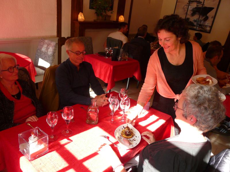 Service au restaurant La Bogue à Redon